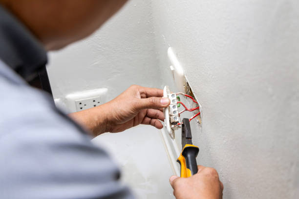 Best Electrical Outlet Repair  in Mentor, OH